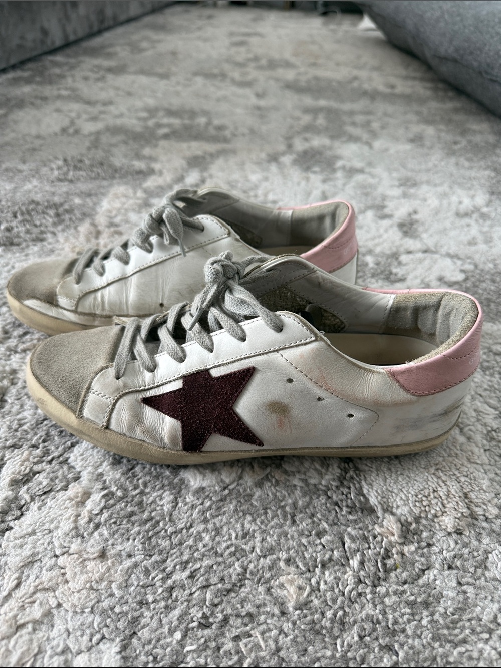 Golden Goose Women’s Super-Star Distressed Suede Trim Leather Sneakers Size 38 - Picture 2 of 6